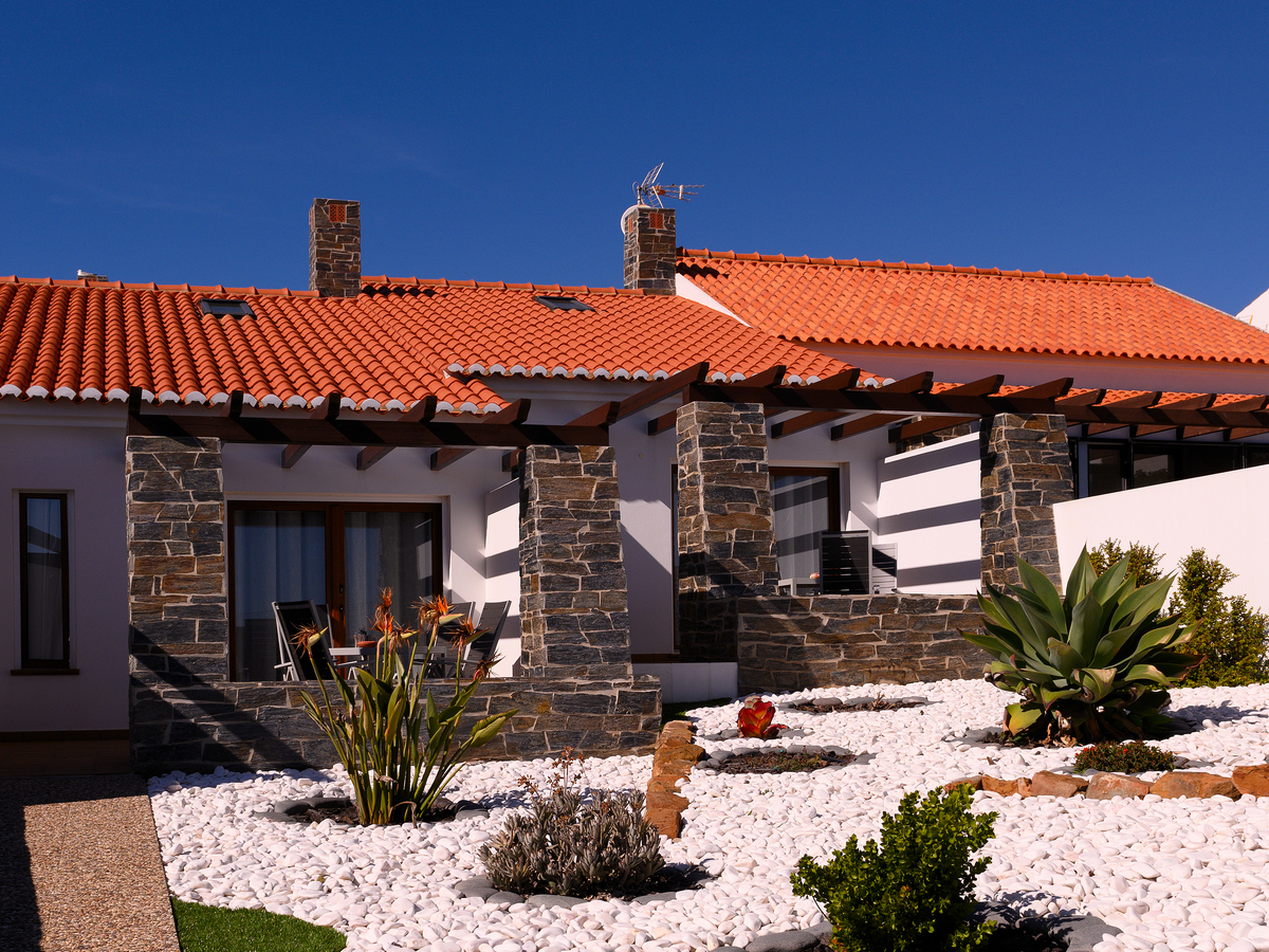 Exterior-12